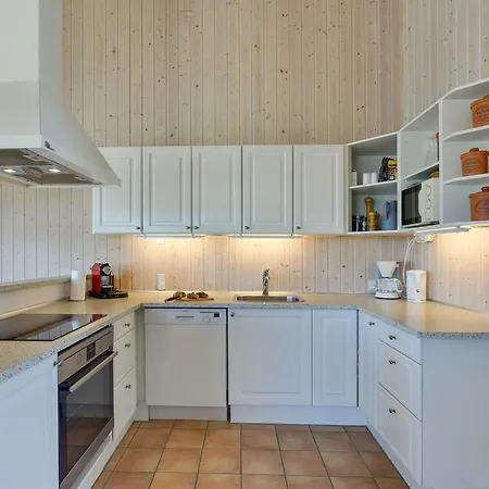 Dorethea - 300m From The Sea By Interhome Feriehus